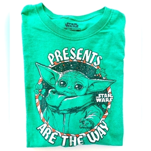 Christmas Star Wars Grogu graphic tshirt‎ "Presents are the Way" 2XL